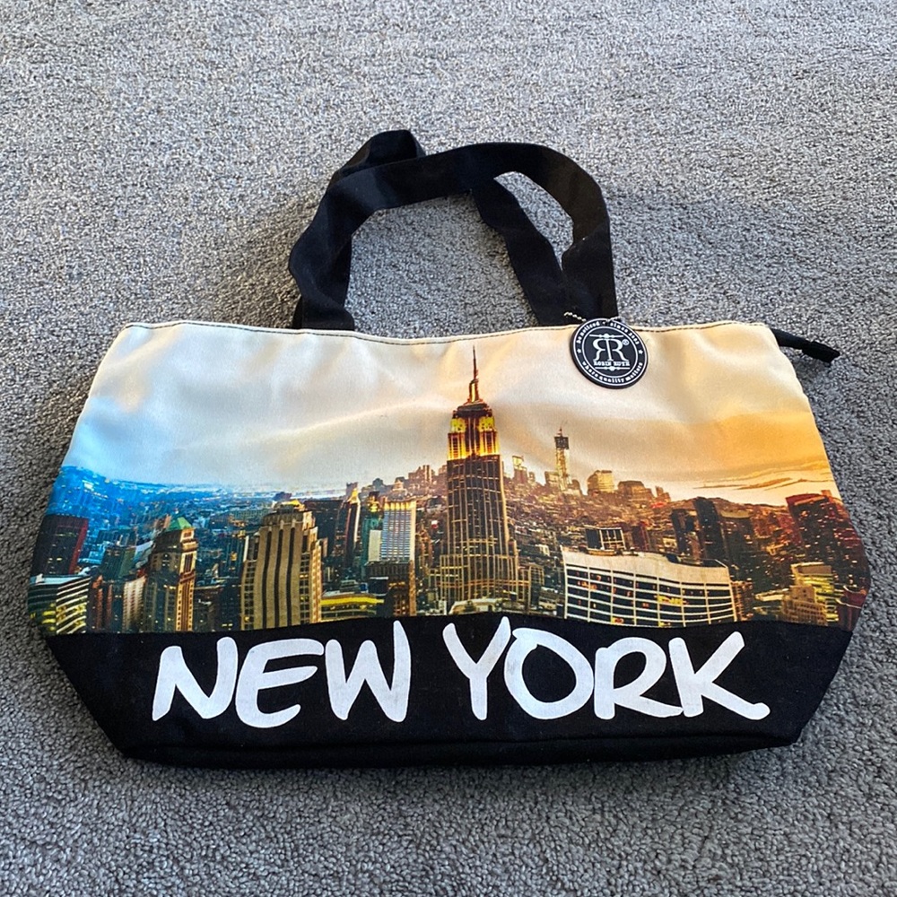 Robin Ruth NY tote bag